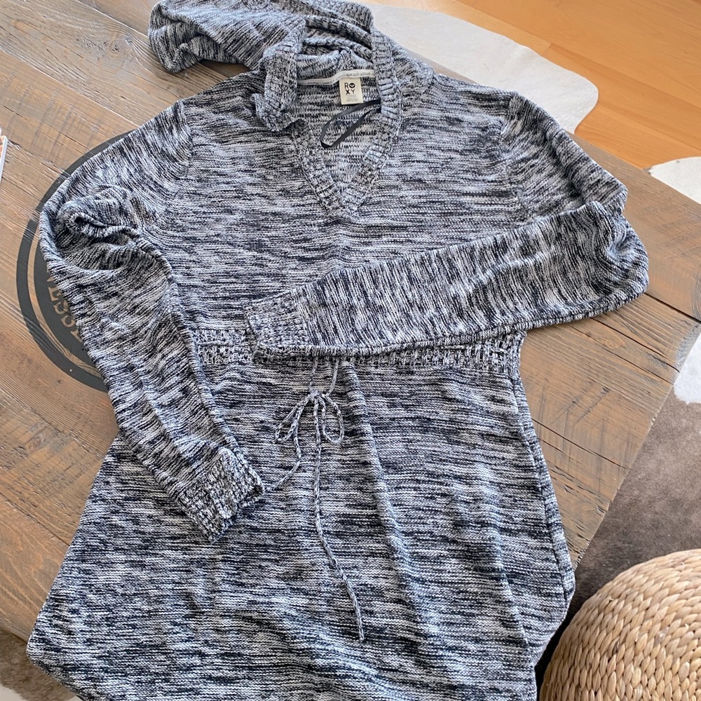 Wonderful ROXY sweater